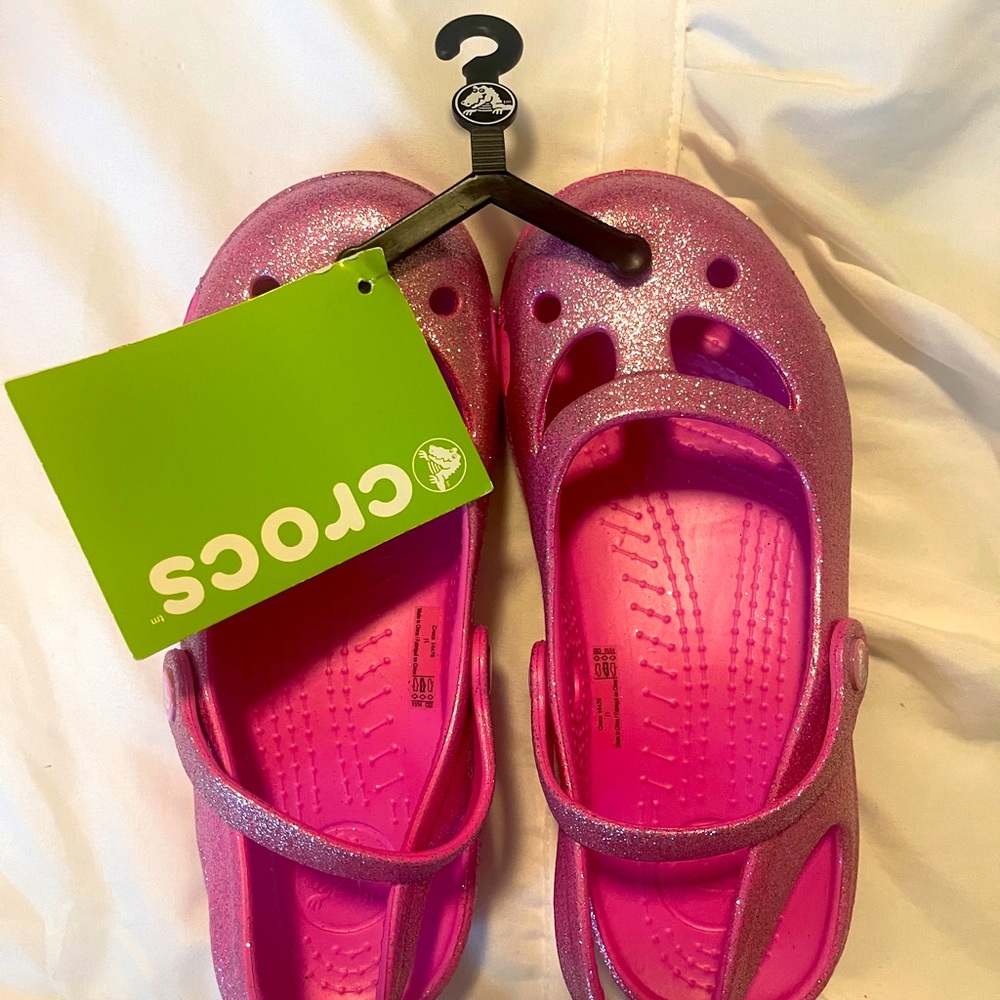 NWT girls Crocs size 1